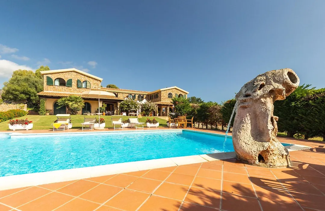 Hotel Janas-1